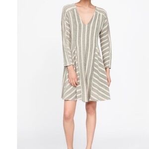 NWT Zara Long Sleeve Striped Crepe V-Neck Dress Tan Black size Small